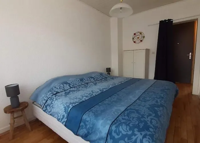 Charming Apartment *